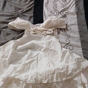 Elegant White Dress with Bow Detail